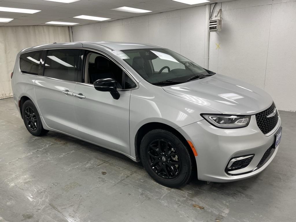 Chrysler Pacifica  2024