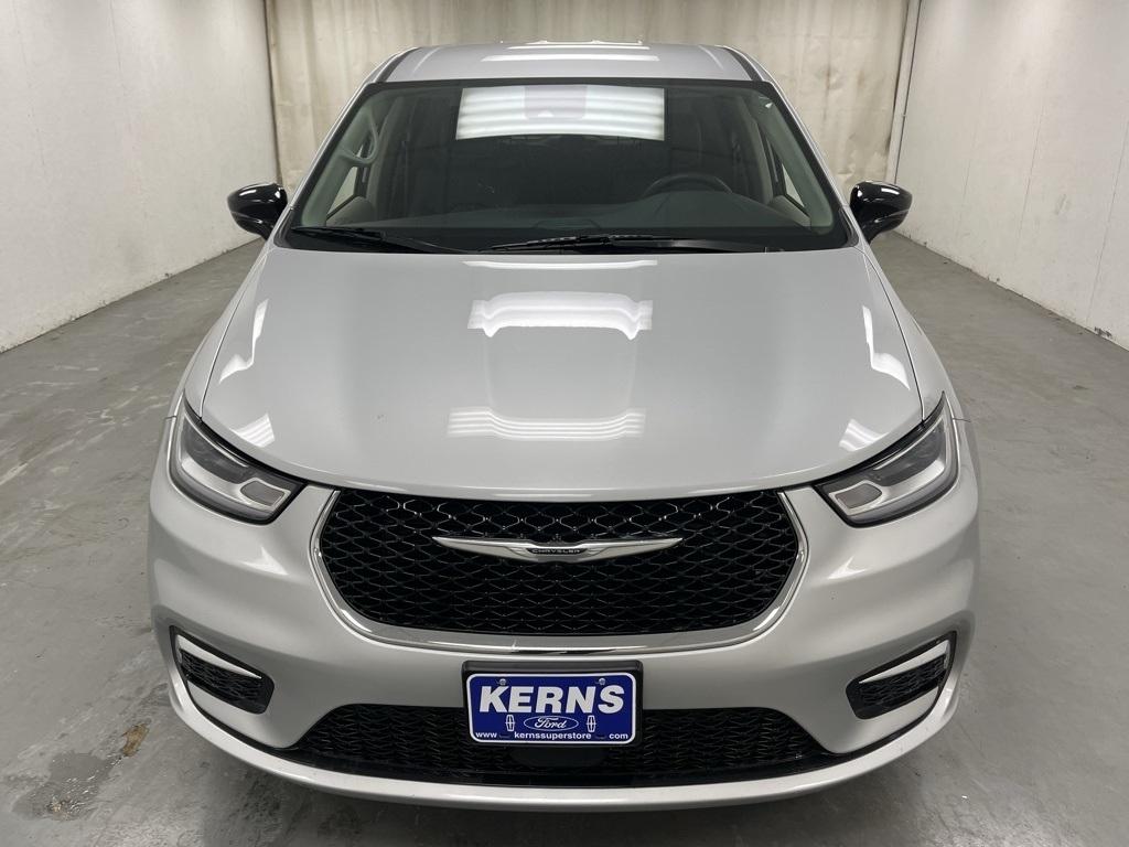 Chrysler Pacifica  2024