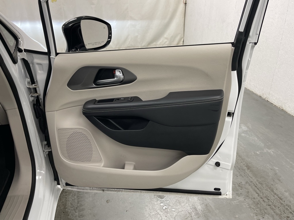 Chrysler Pacifica  2024