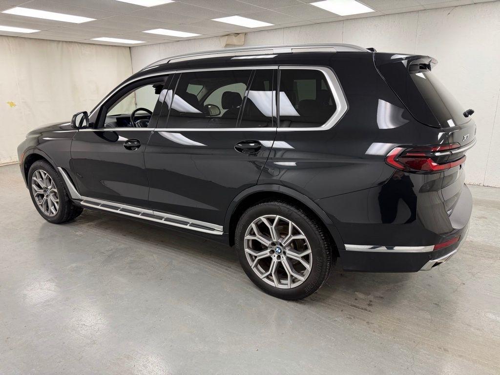 BMW X7  2024