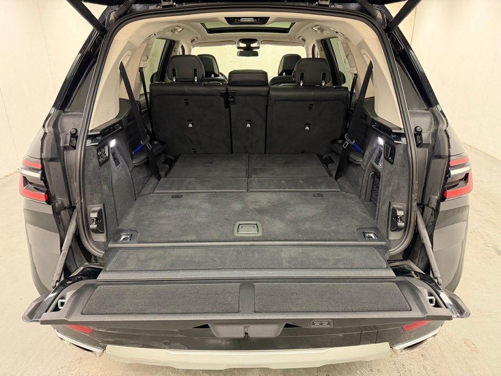 BMW X7  2024