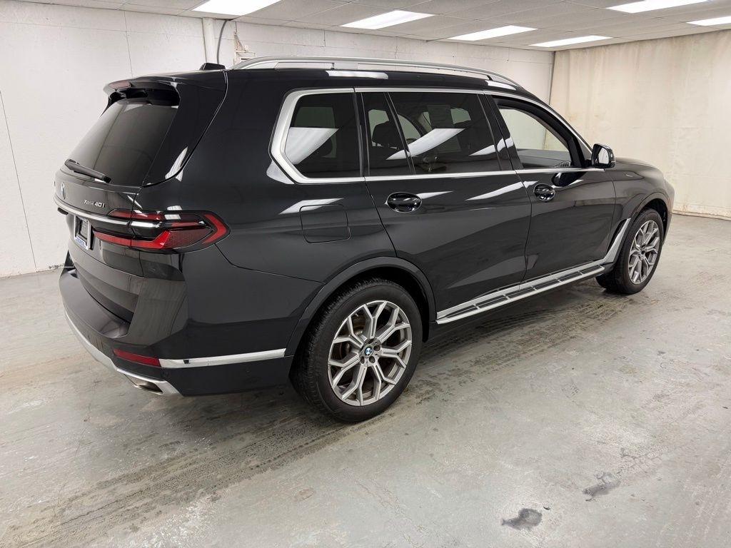 BMW X7  2024
