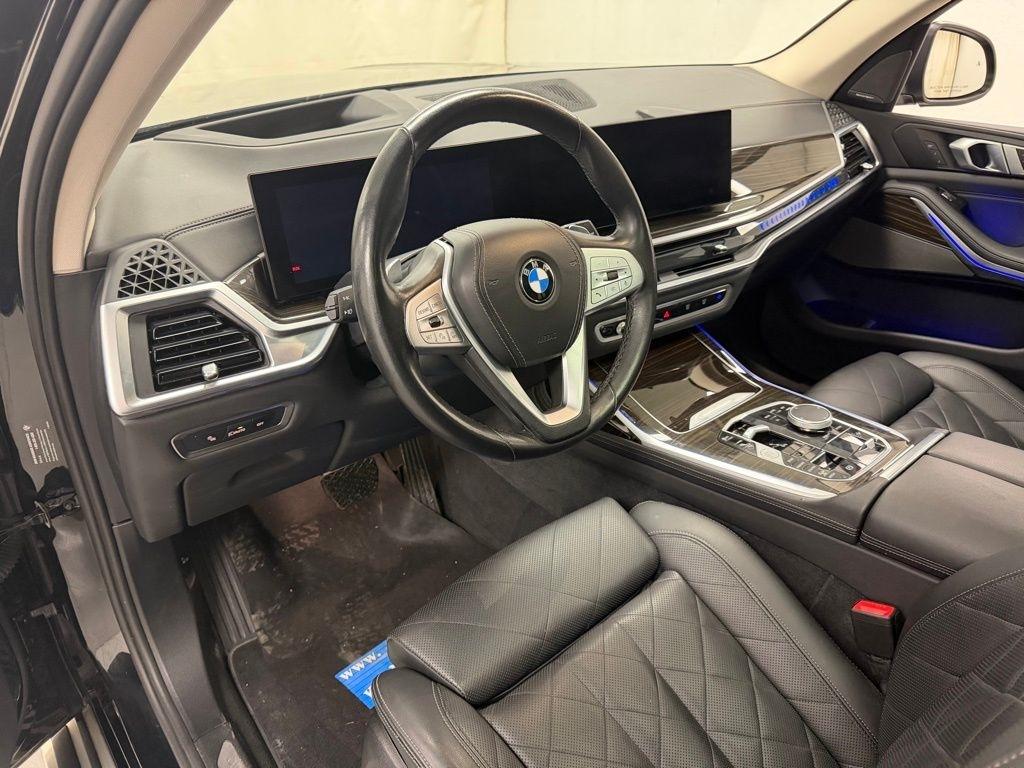 BMW X7  2024