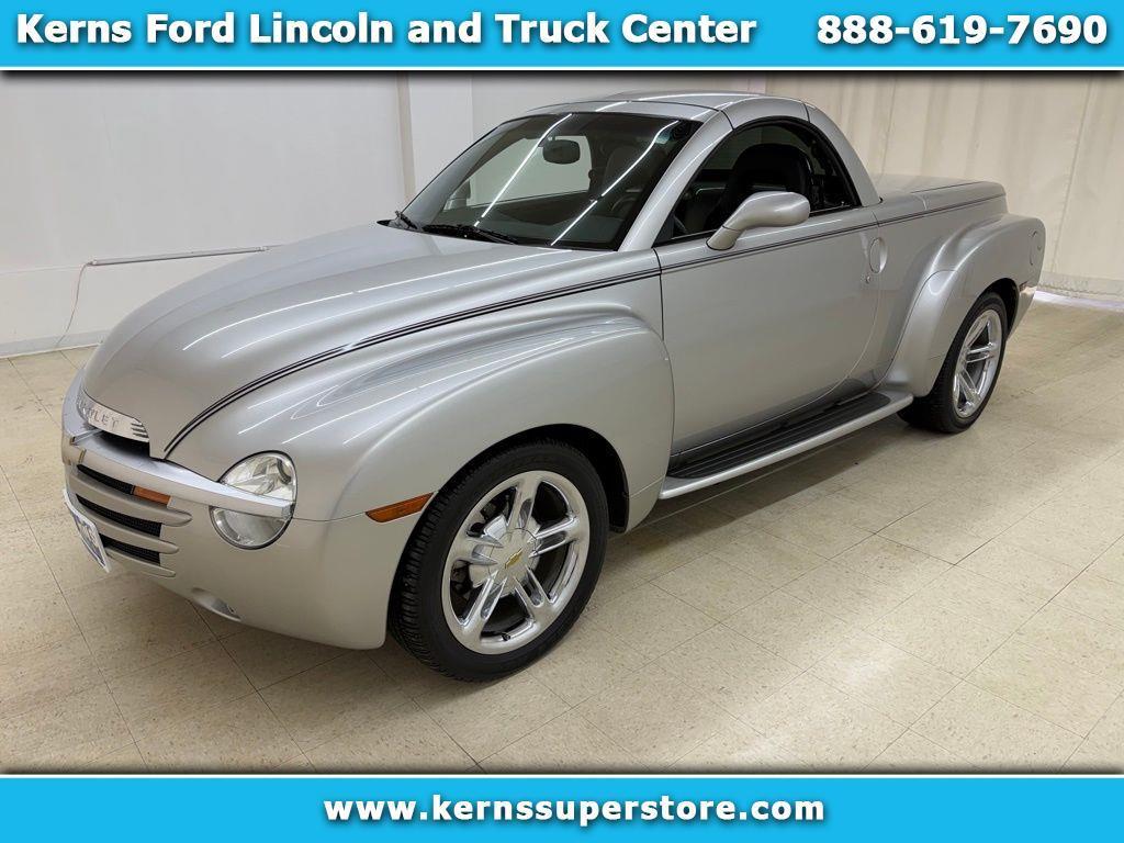 2004 Chevrolet SSR Base