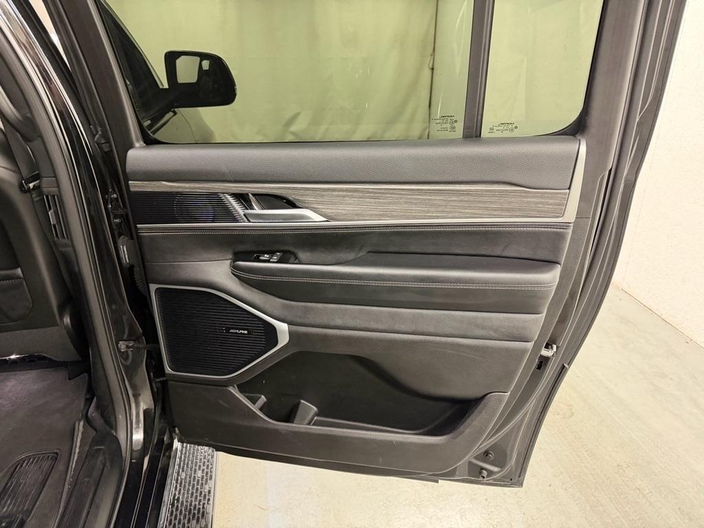 Jeep Wagoneer L  2024