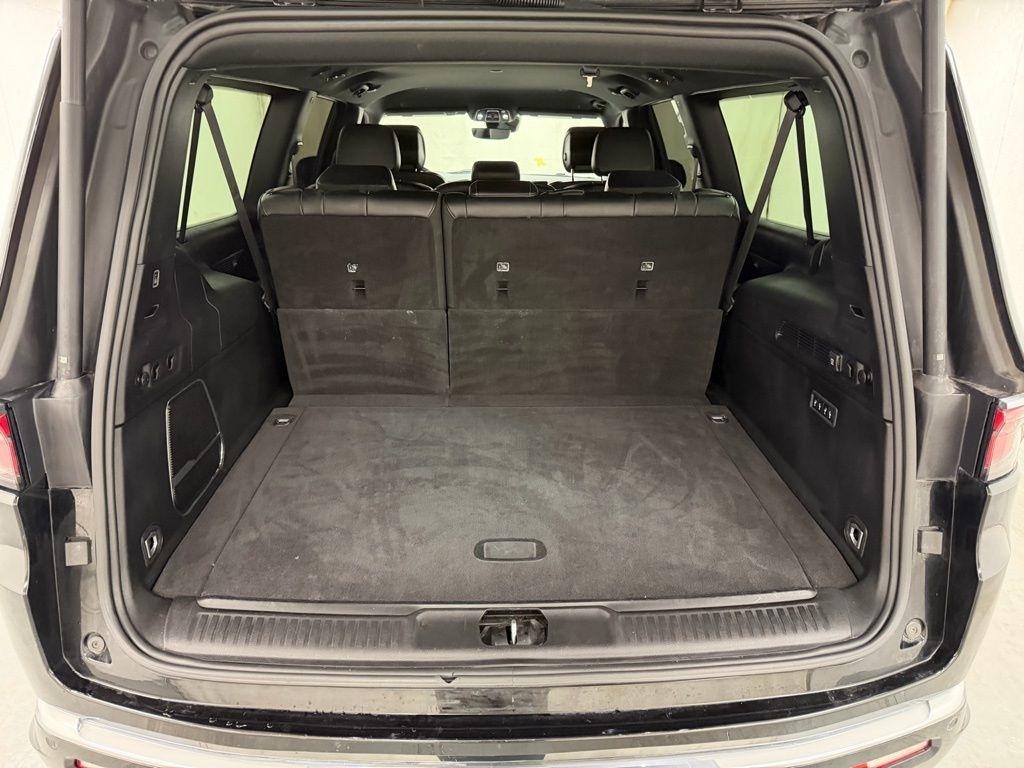 Jeep Wagoneer L  2024