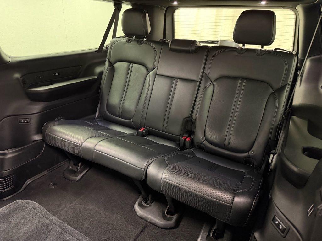 Jeep Wagoneer L  2024