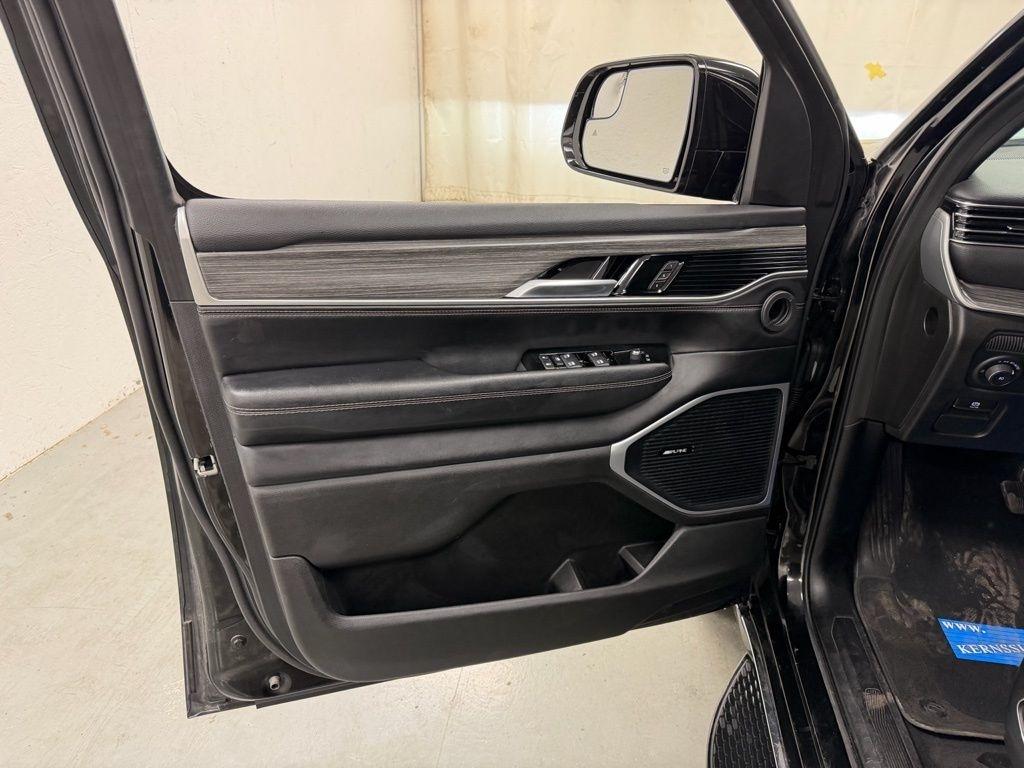 Jeep Wagoneer L  2024