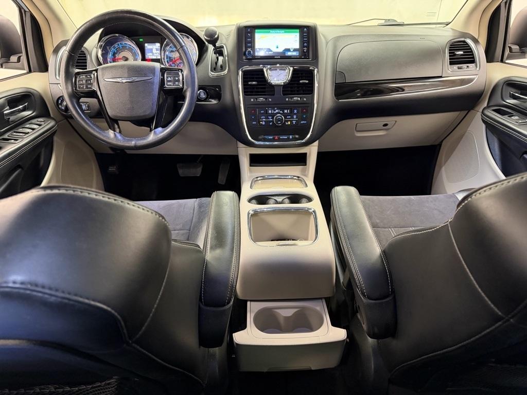 Chrysler Town & Country  2016