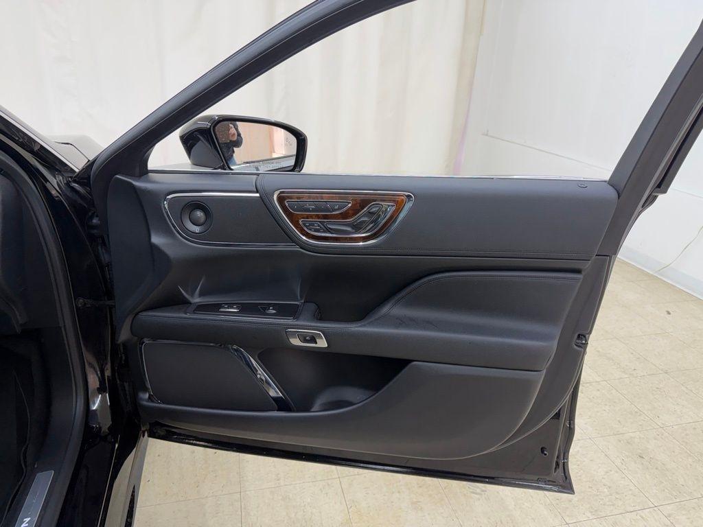 Lincoln Continental  2017