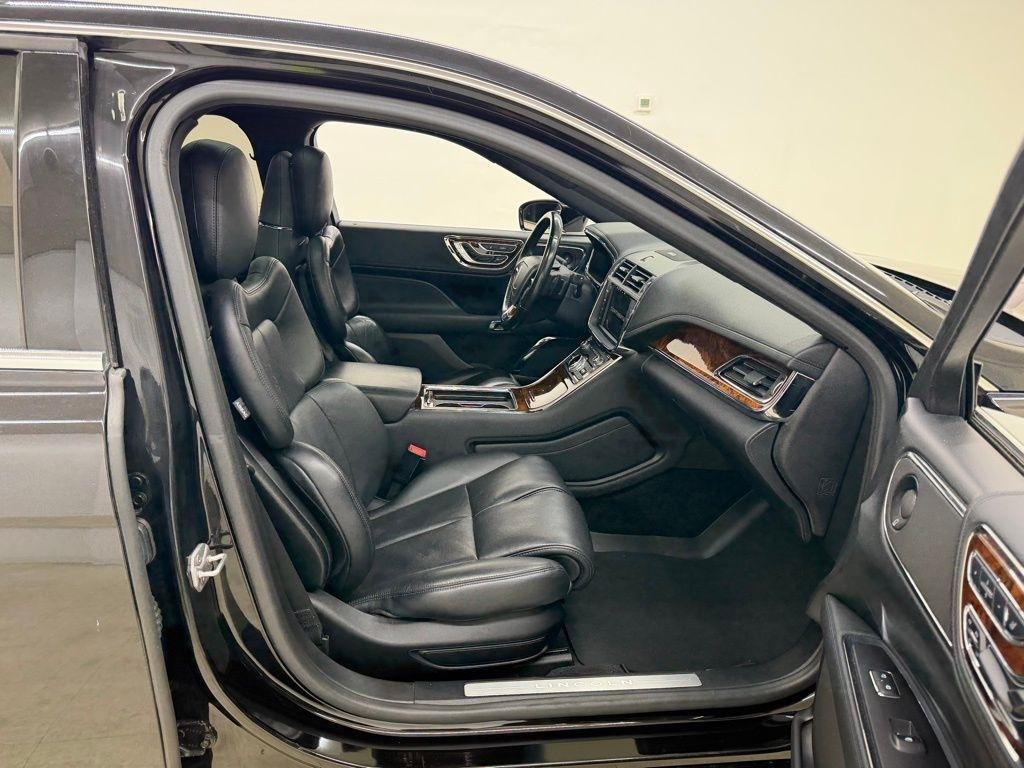 Lincoln Continental  2017