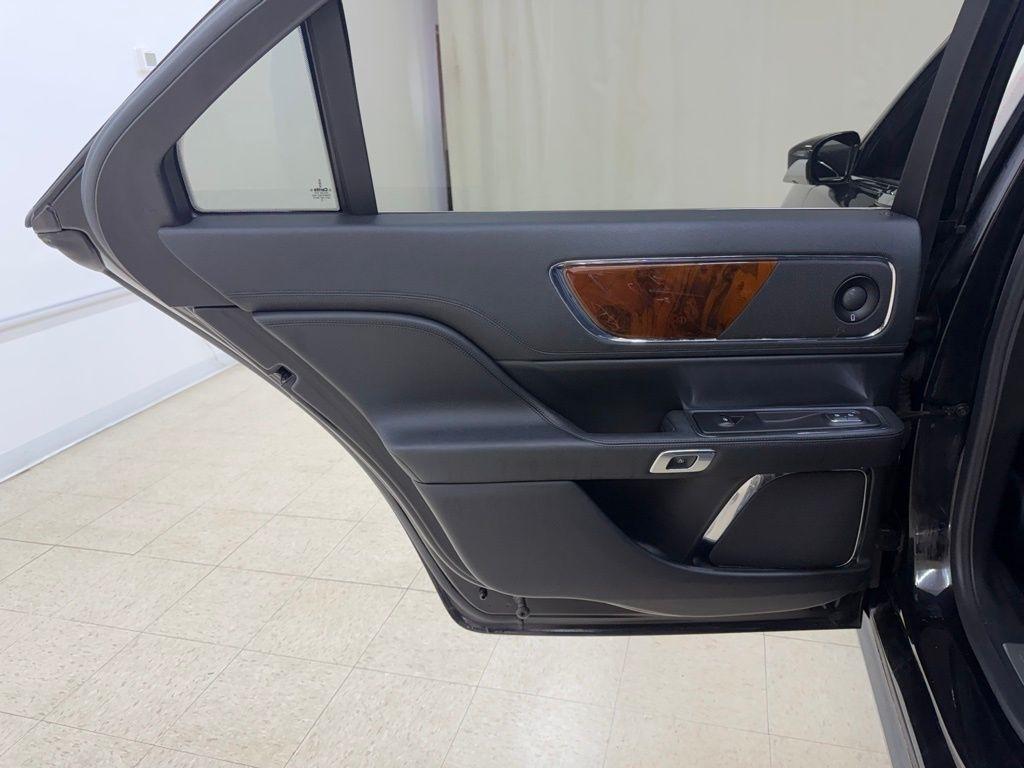 Lincoln Continental  2017