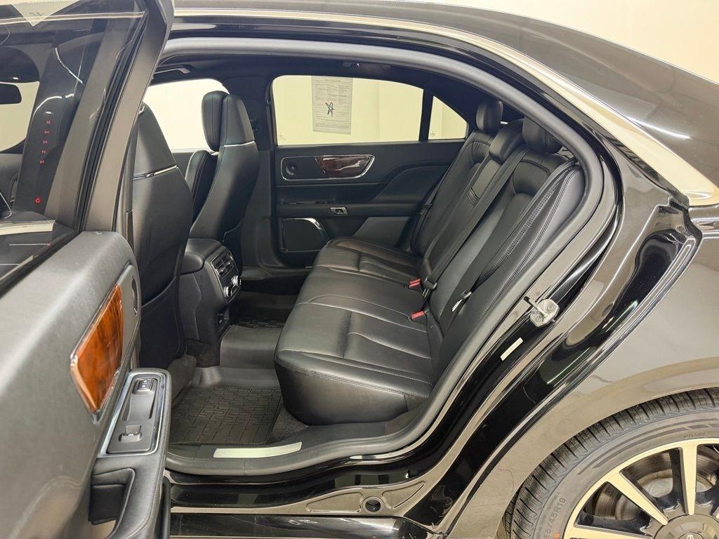 Lincoln Continental  2017