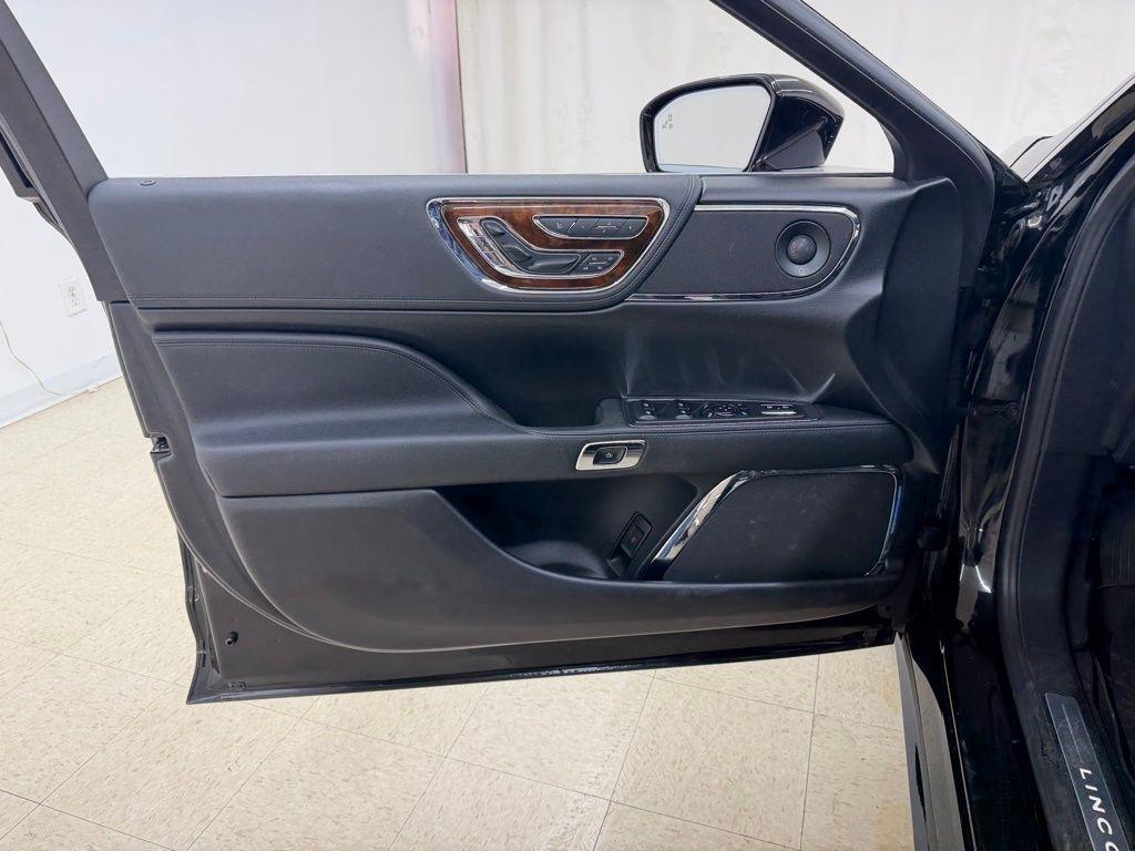 Lincoln Continental  2017