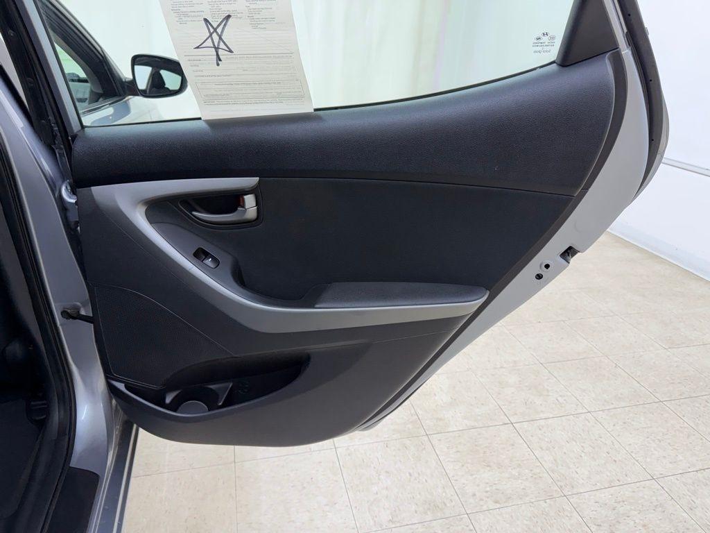 Hyundai Elantra  2016