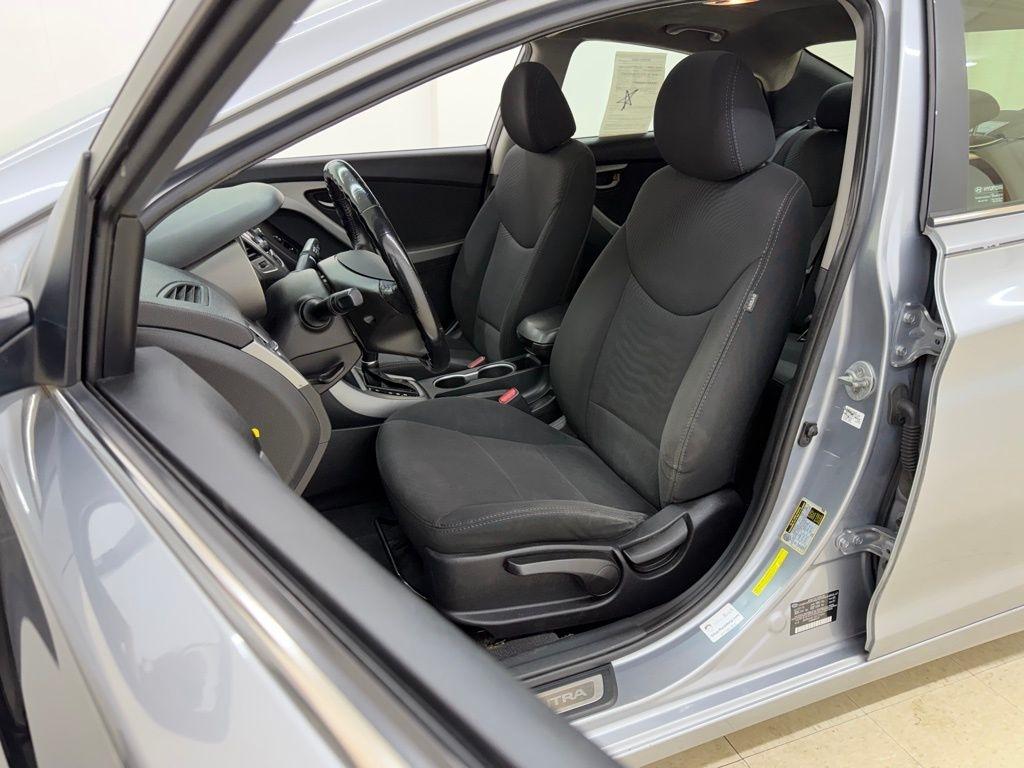 Hyundai Elantra  2016