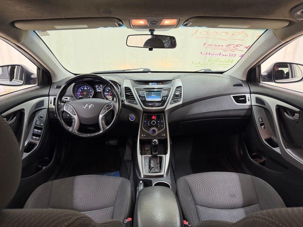 Hyundai Elantra  2016