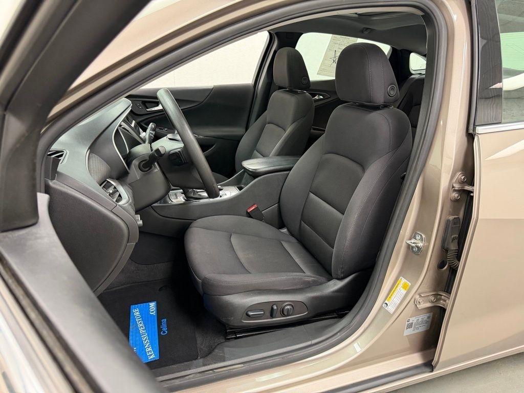 Chevrolet Malibu  2022