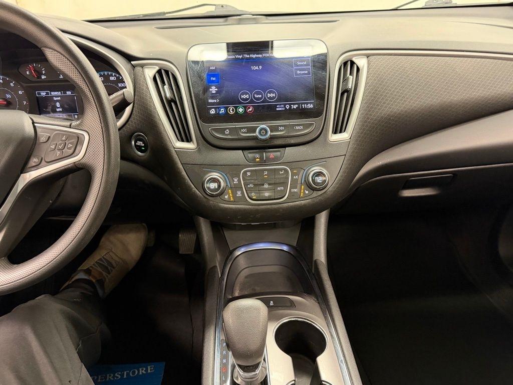 Chevrolet Malibu  2022