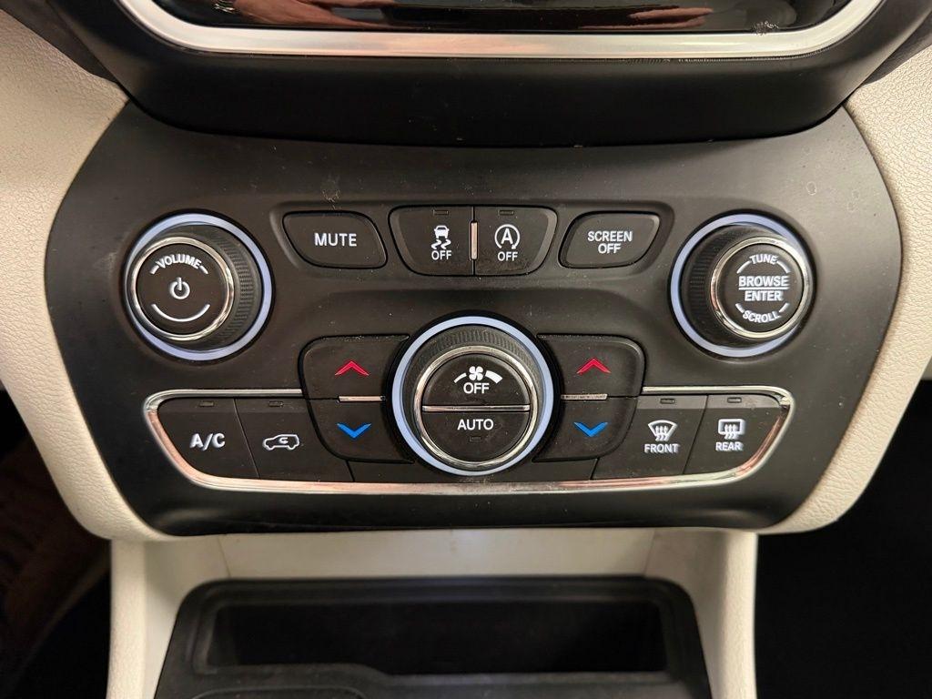 Jeep Cherokee  2020