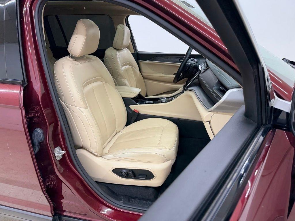 Jeep Grand Cherokee  2021