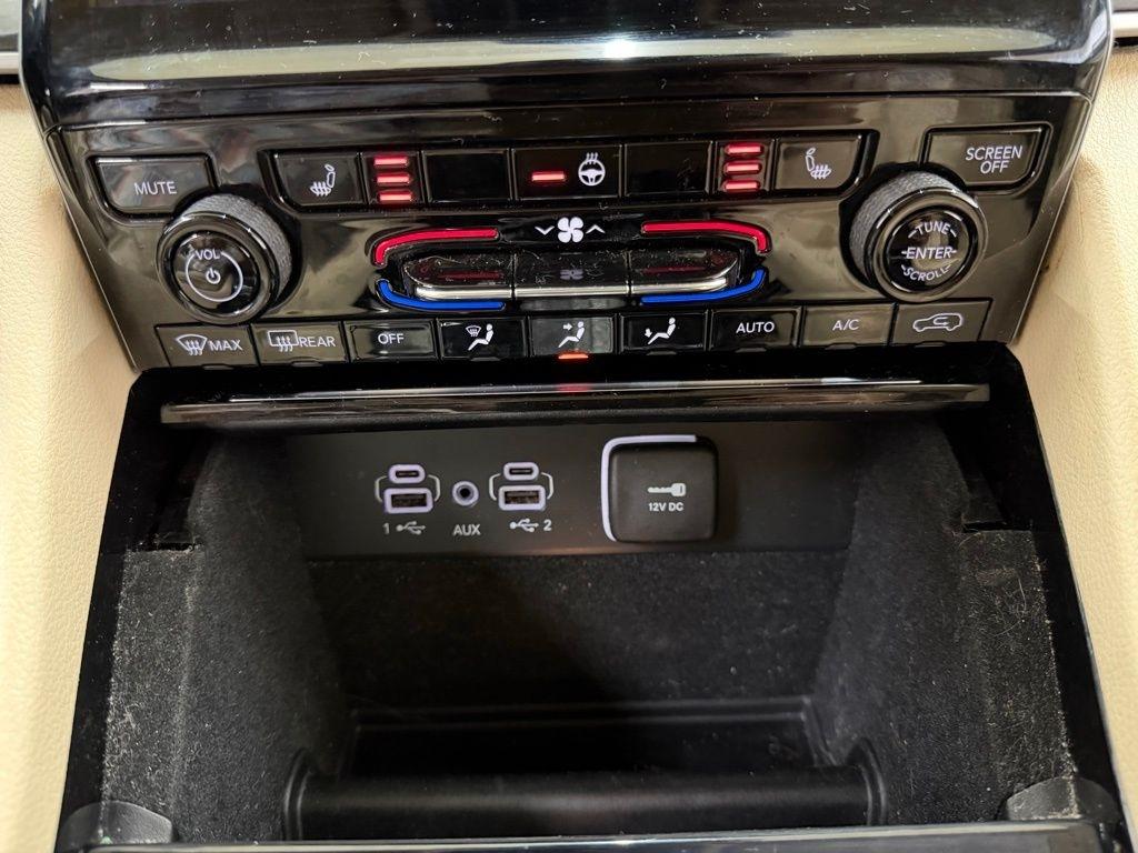 Jeep Grand Cherokee  2021