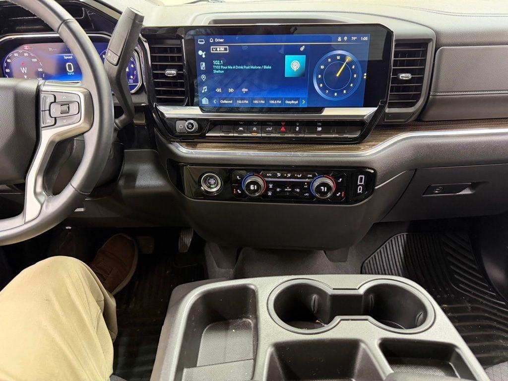 Chevrolet Silverado 1500  2024