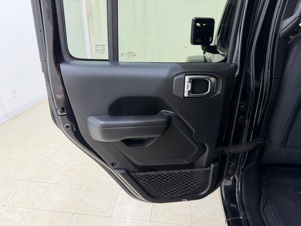 Jeep Wrangler  2019