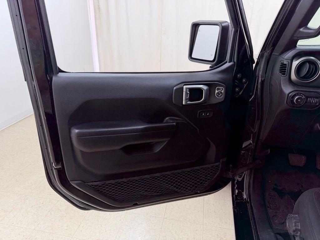 Jeep Wrangler  2019