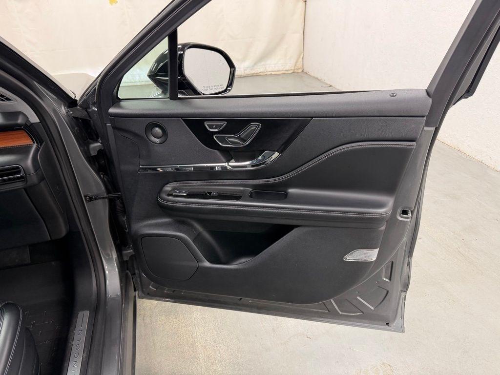 Lincoln Corsair  2021