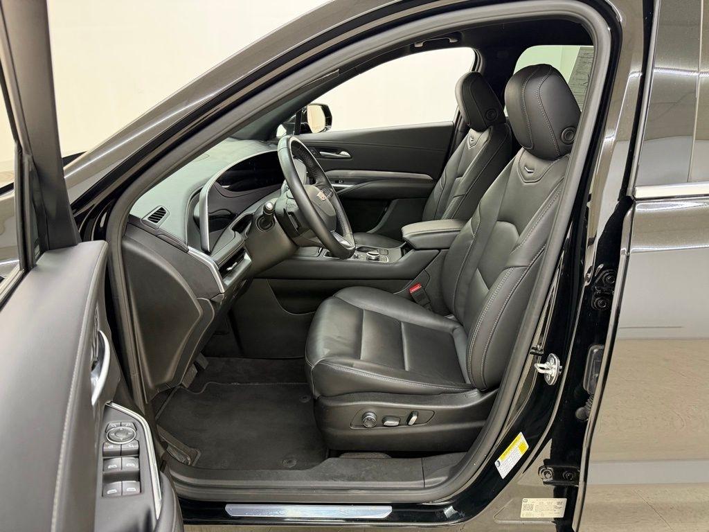 Cadillac XT4  2025