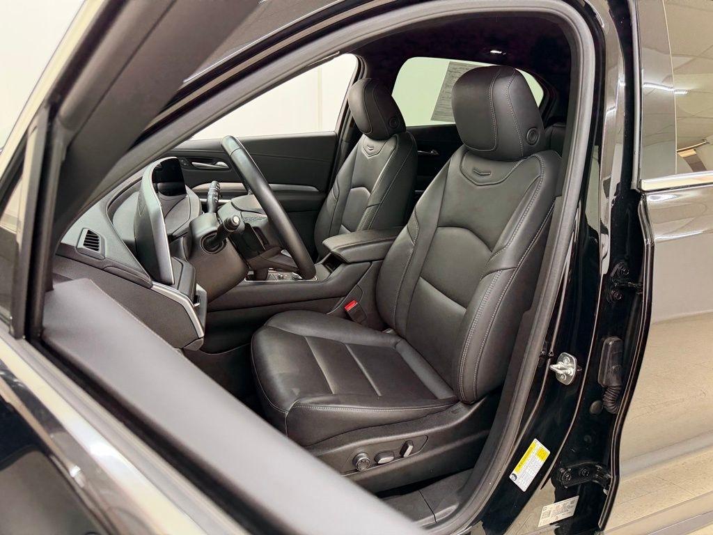 Cadillac XT4  2025