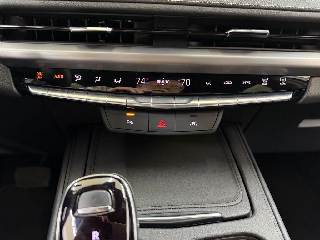 Cadillac XT4  2025