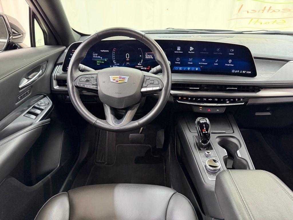 Cadillac XT4  2025