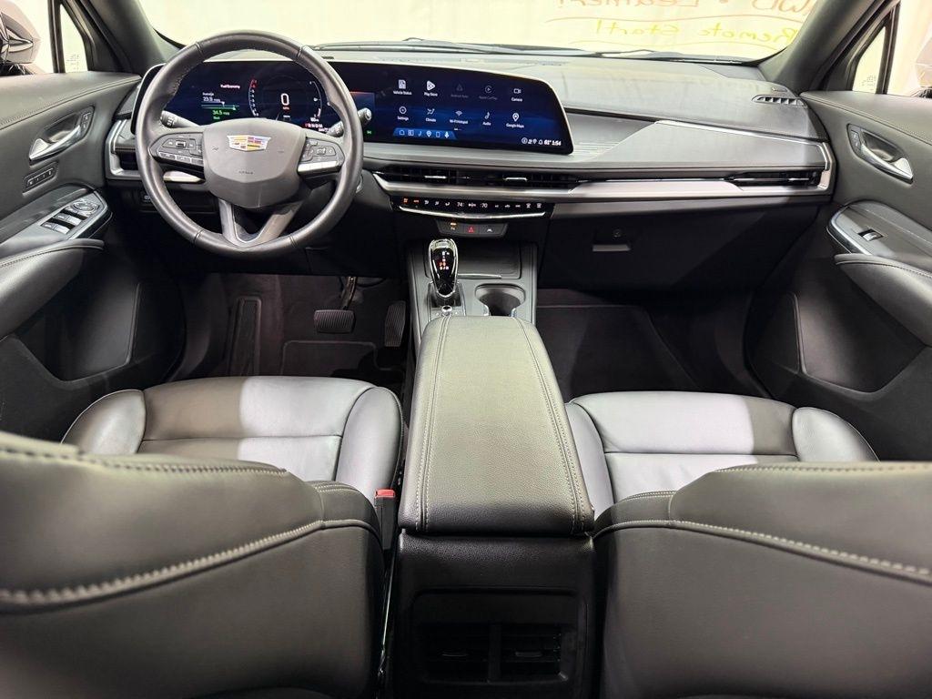 Cadillac XT4  2025