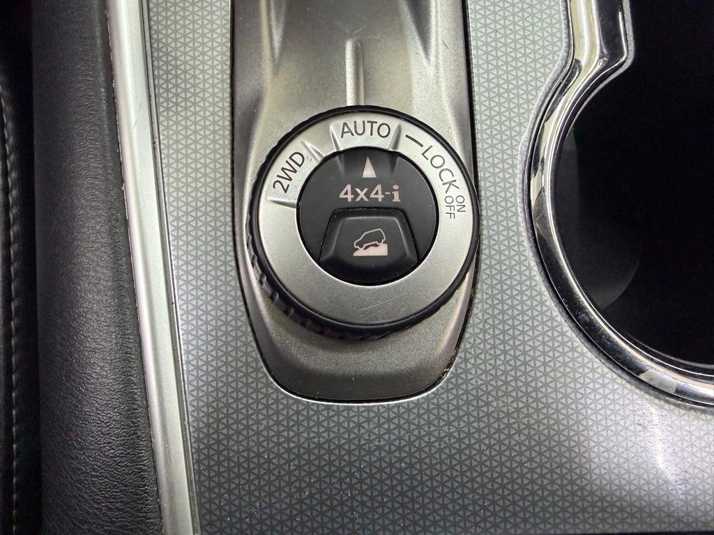 Nissan Pathfinder  2019