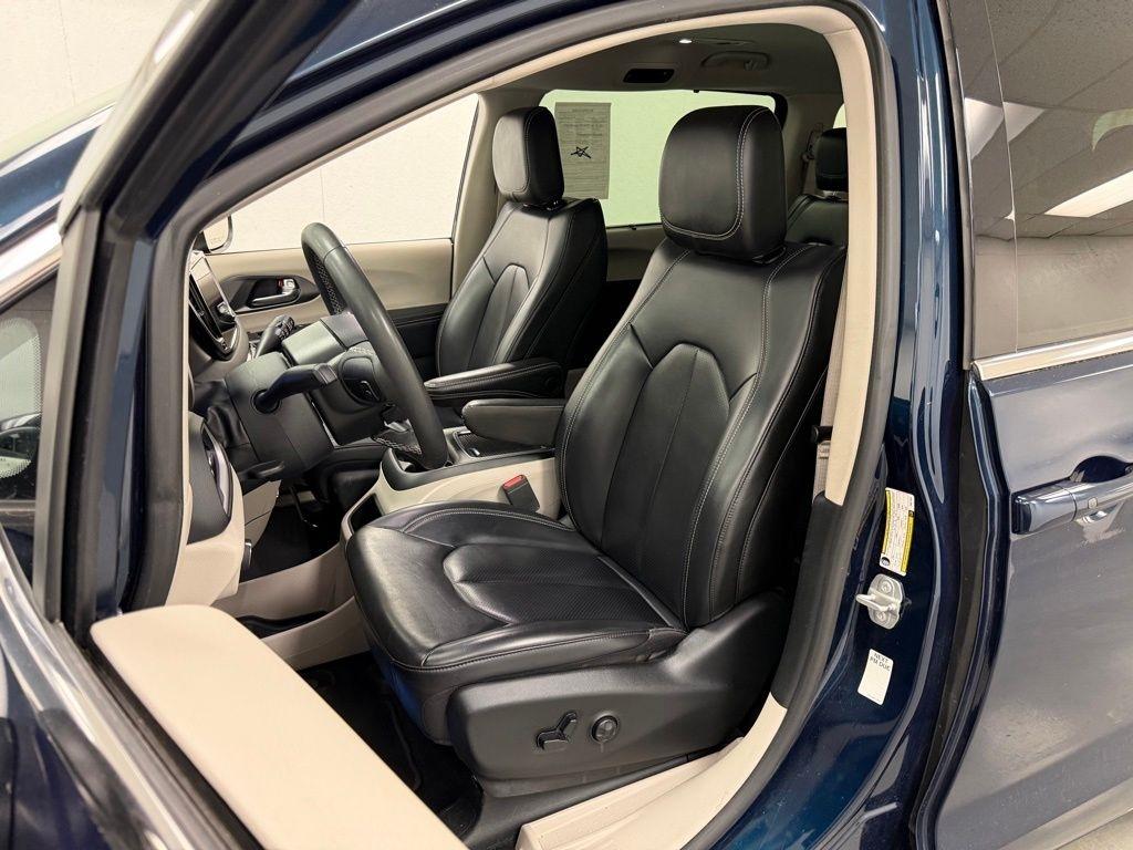 Chrysler Pacifica  2023