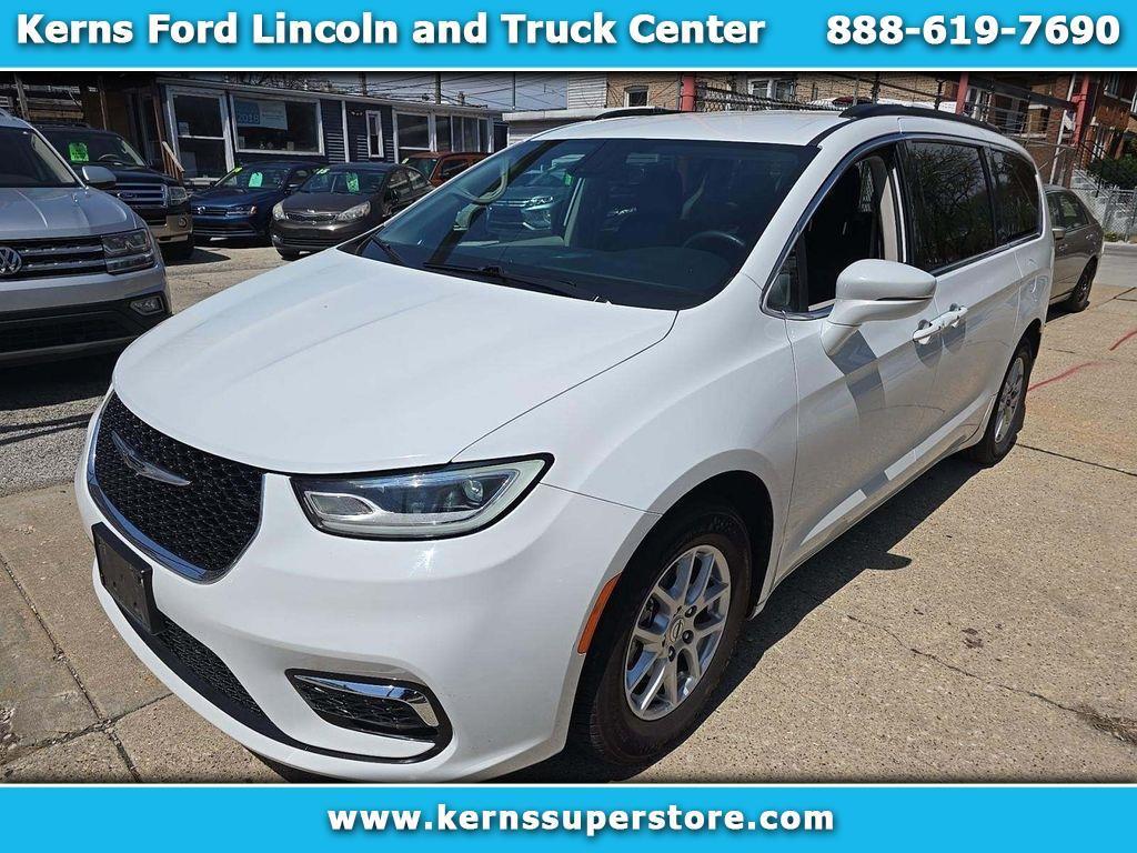 2022 Chrysler Pacifica Touring L