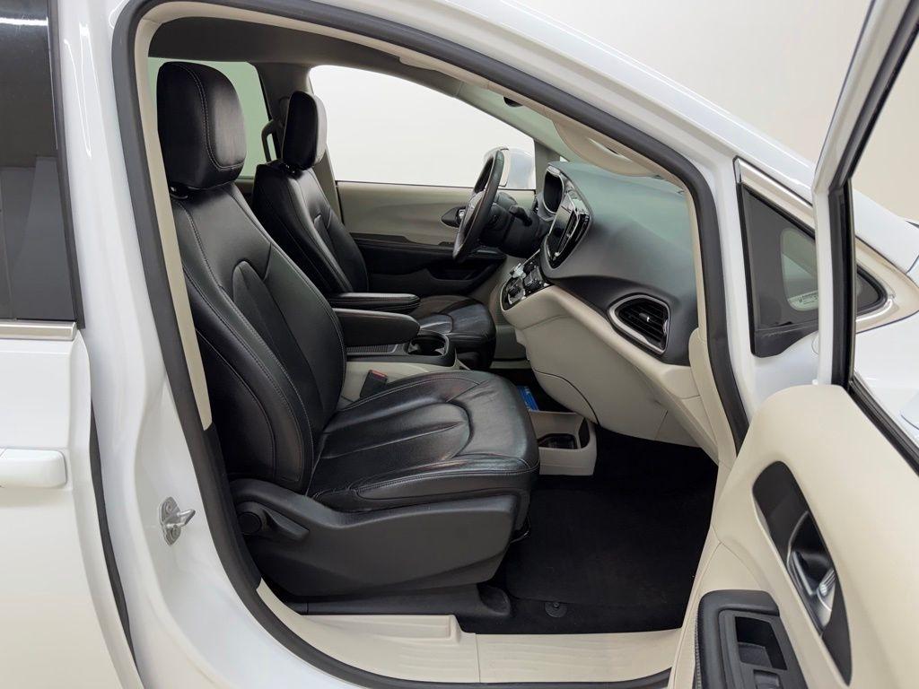 Chrysler Pacifica  2022