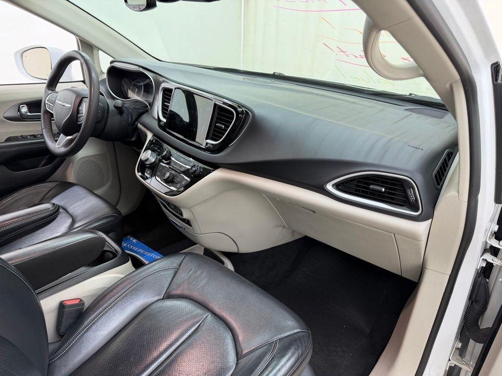 Chrysler Pacifica  2022