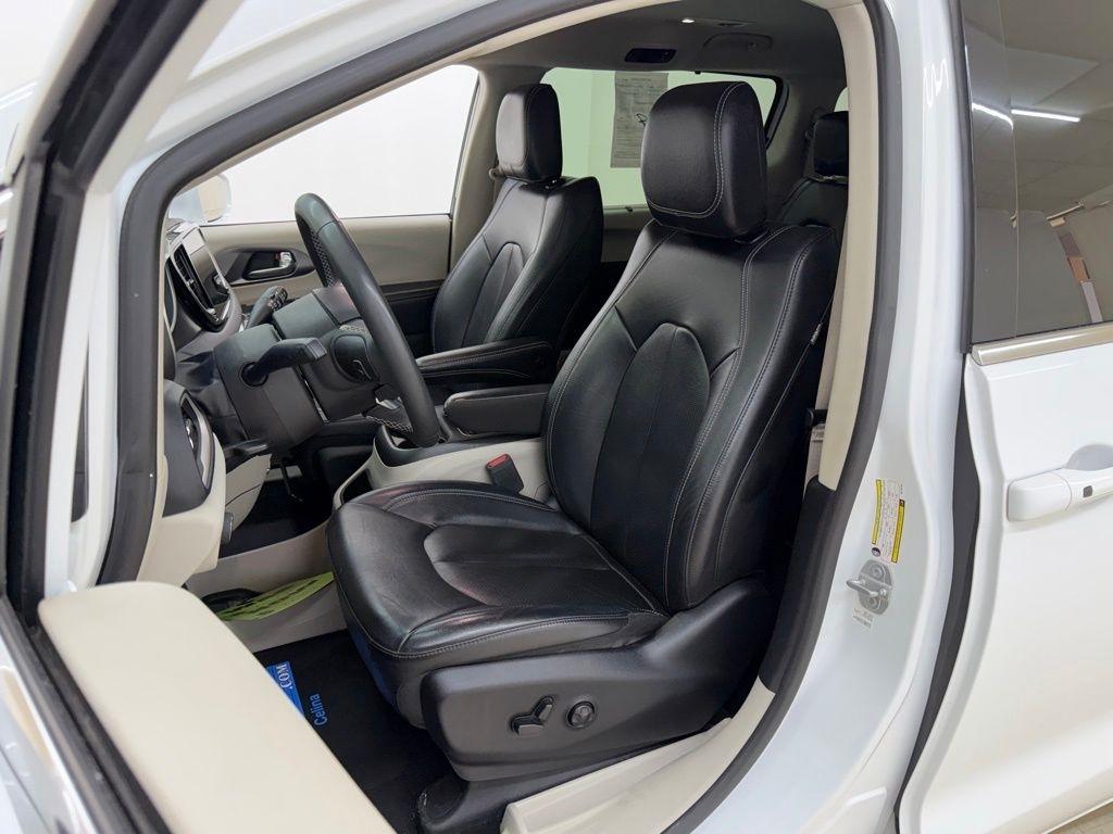Chrysler Pacifica  2022