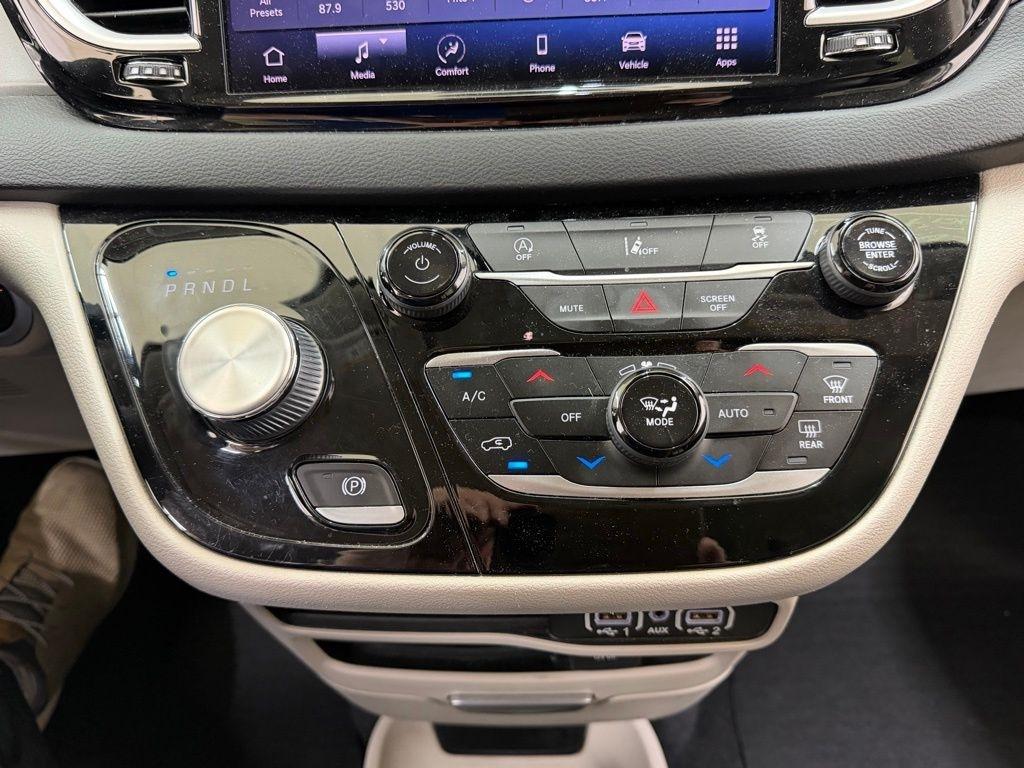 Chrysler Pacifica  2022