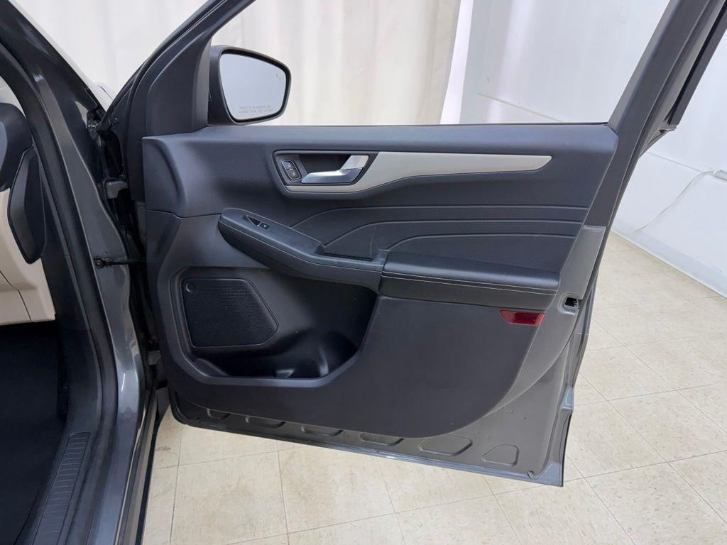 Ford Escape  2022