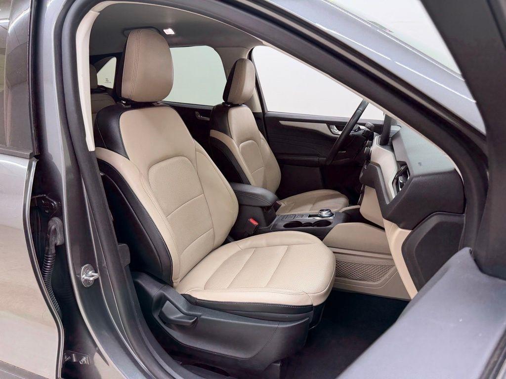 Ford Escape  2022