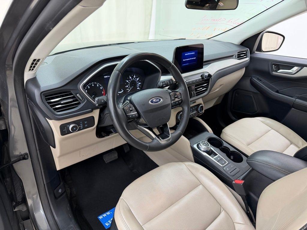Ford Escape  2022