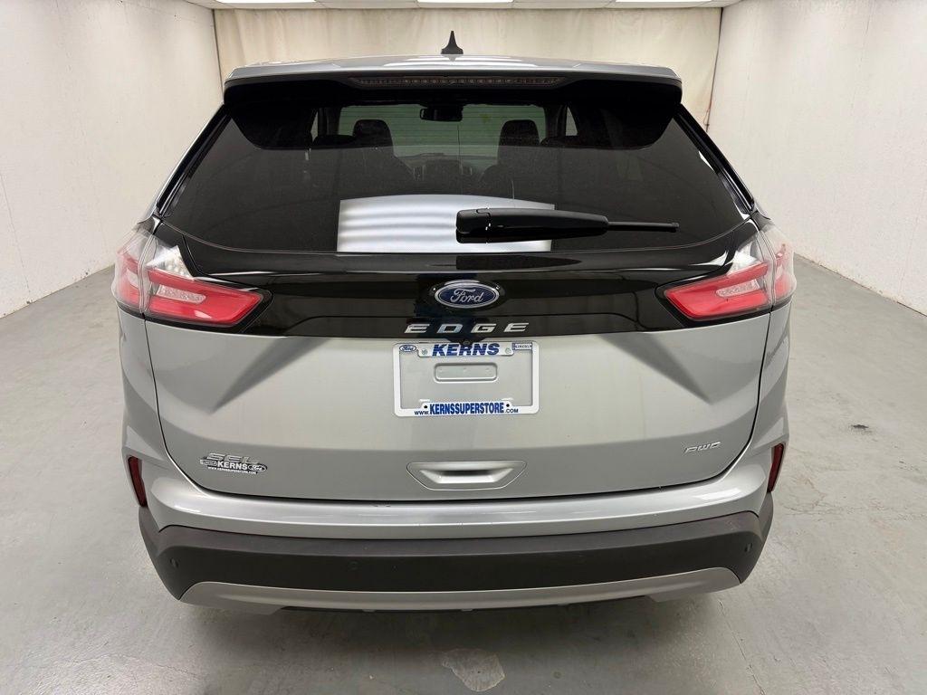 Ford Edge  2021