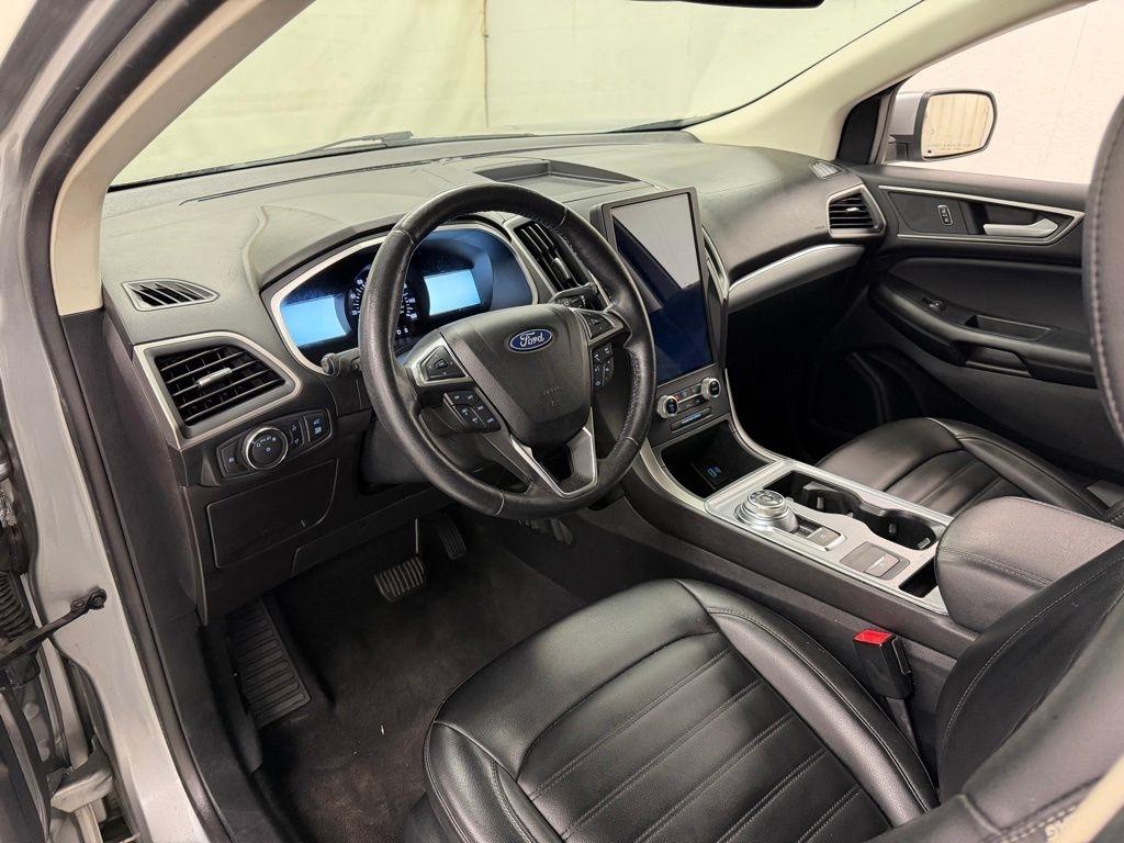 Ford Edge  2021