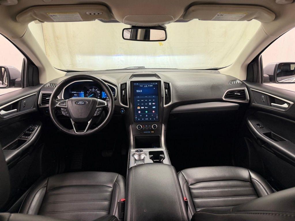 Ford Edge  2021