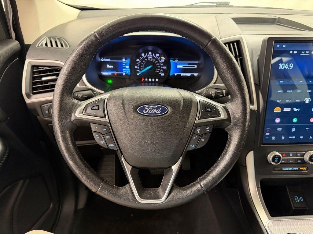 Ford Edge  2021