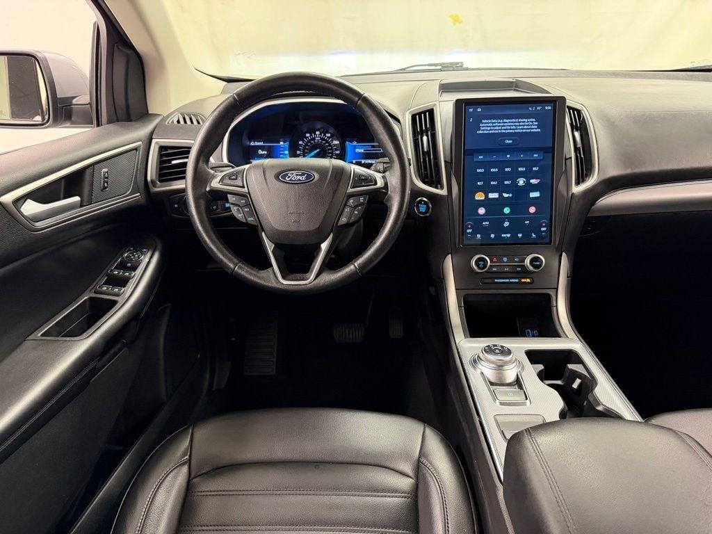 Ford Edge  2021